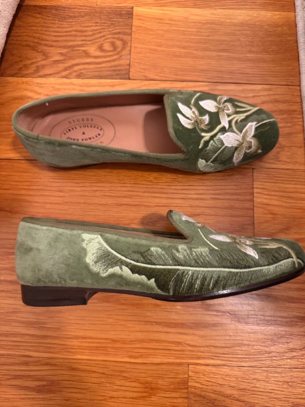 Stubbs & Wootton sage embroidered Loafers size 8 - Picture 2 of 6